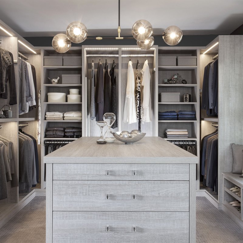 บ้านโมเดิร์นสีเบจสีเทาเมลามีน Walk In Closet Glass Door For Dressing Room